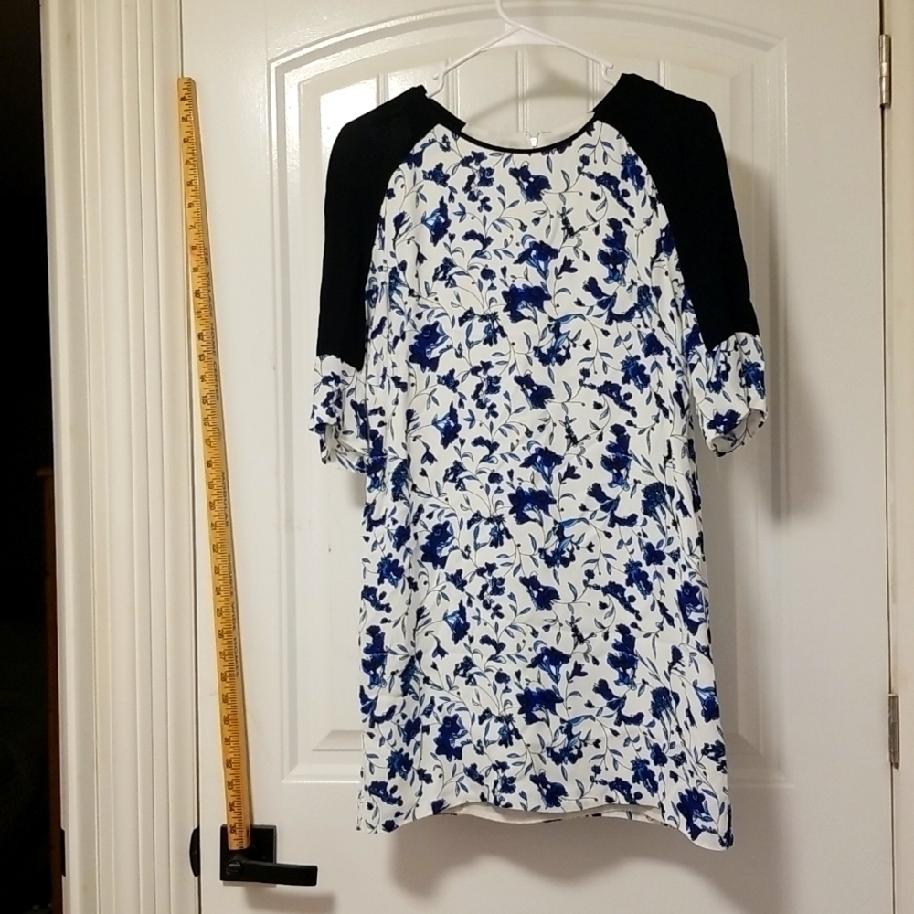 French Connection Dress Blues and White Womens Size 2 Quality Design